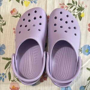 CROCS Purple Sandals with Ventilation and Sturdy Sole
